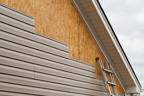 24/7 Emergency Vinyl Siding experts in King, NC